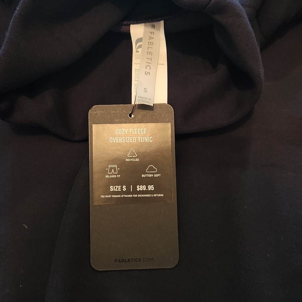 NWT Fabletics Fleece Oversized Tunic - Picture 2 of 4